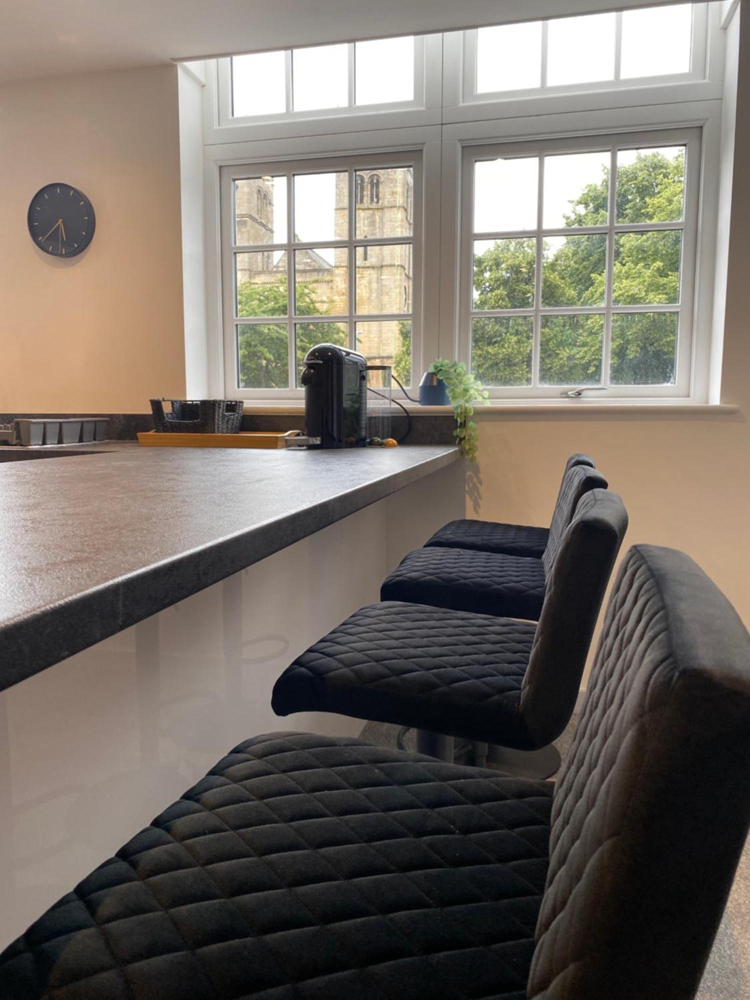 Stylish & Contemporary 2-Bed Townhouse - Parking - Wi-Fi - Netflix Apartman Worksop Kültér fotó