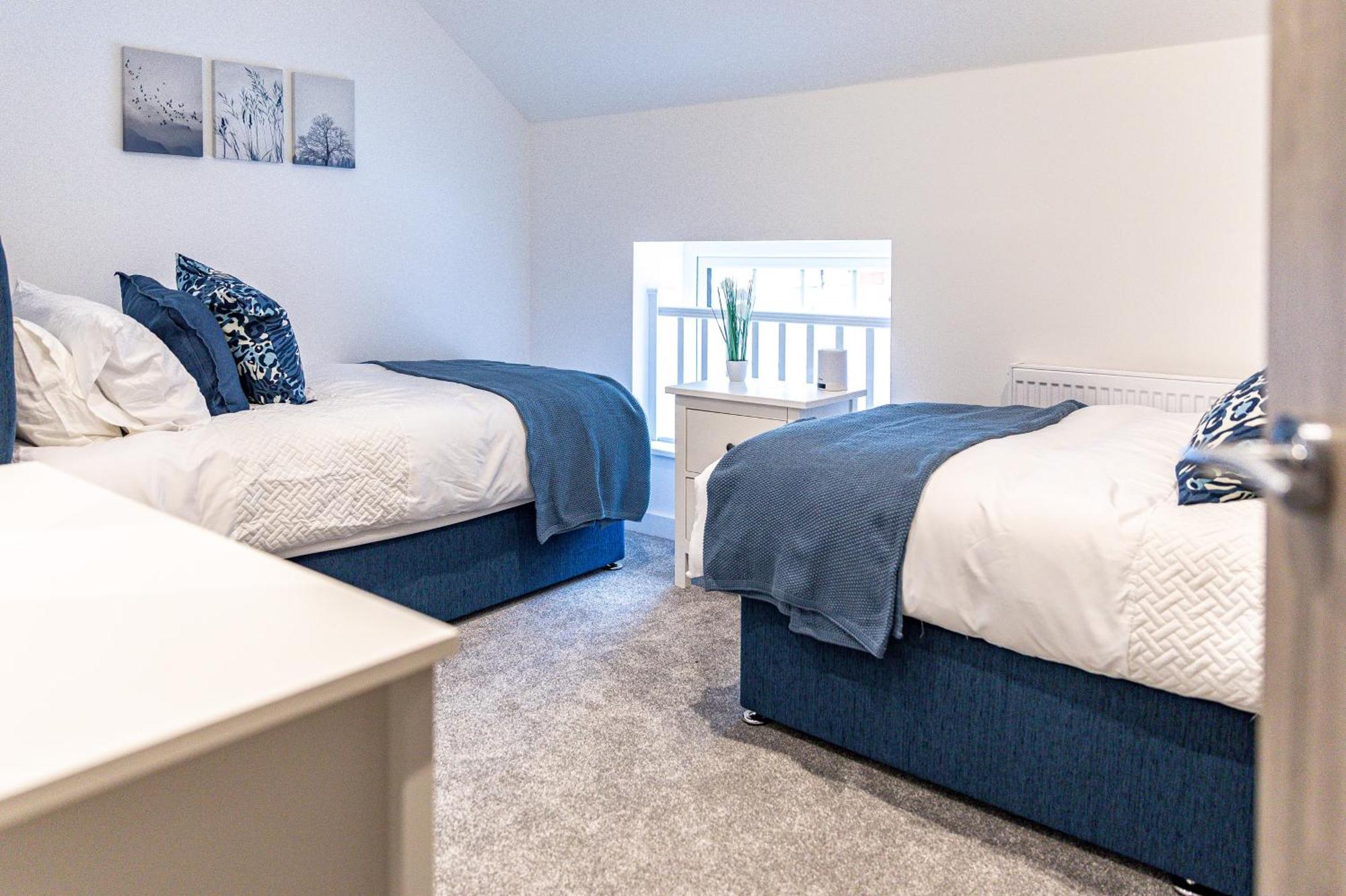 Stylish & Contemporary 2-Bed Townhouse - Parking - Wi-Fi - Netflix Apartman Worksop Kültér fotó