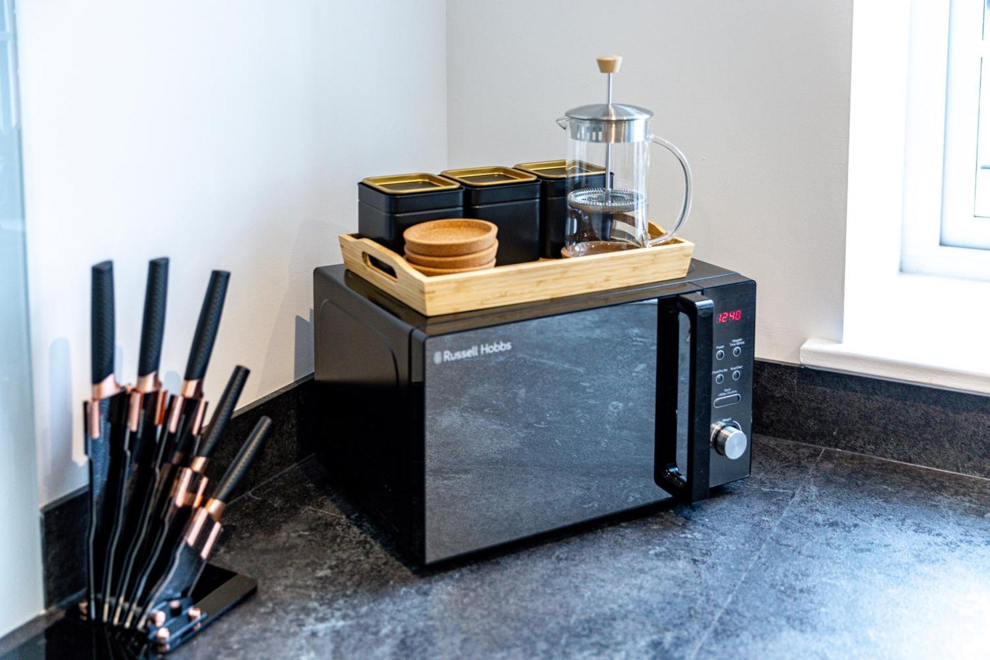 Stylish & Contemporary 2-Bed Townhouse - Parking - Wi-Fi - Netflix Apartman Worksop Kültér fotó