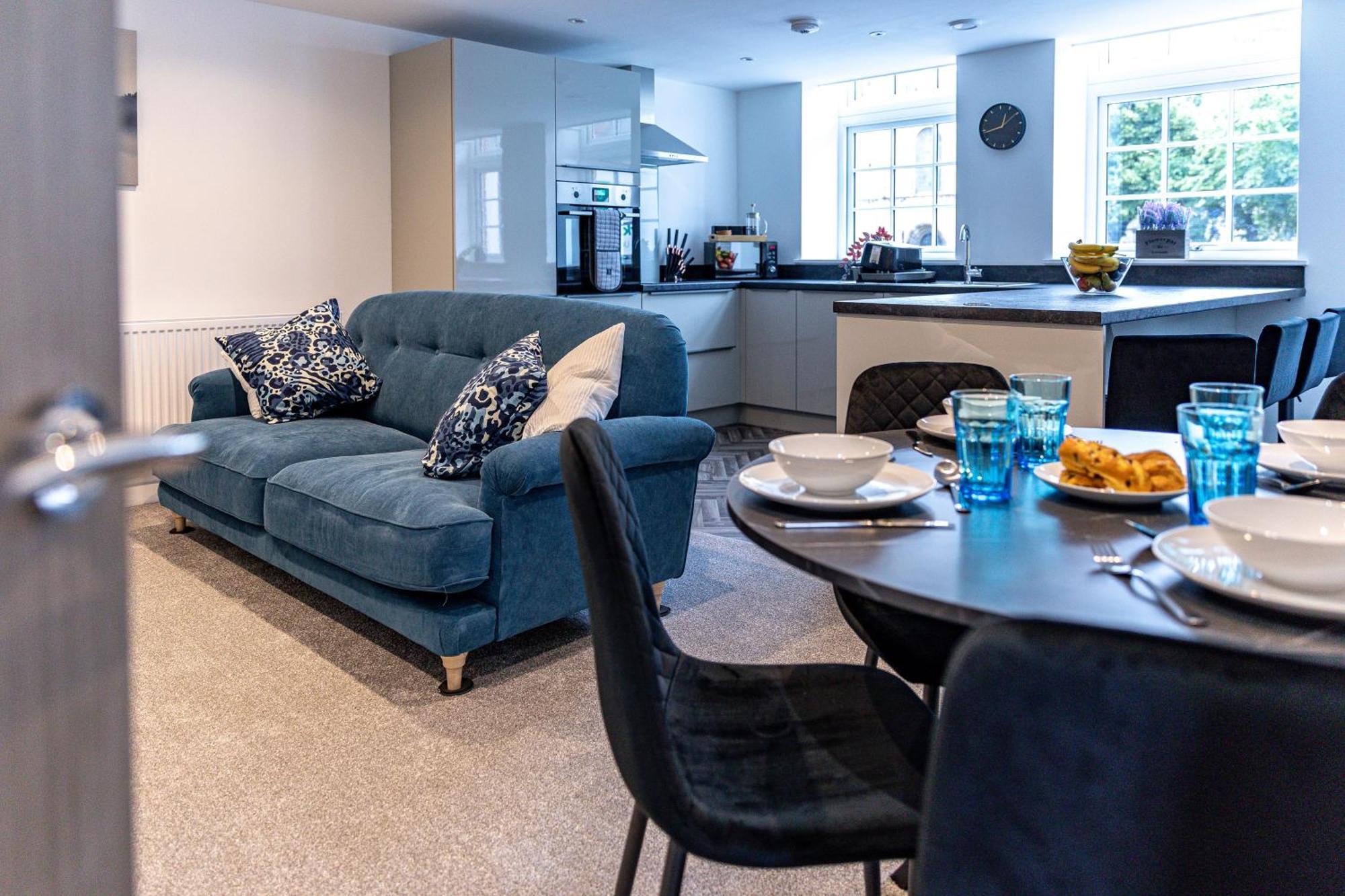 Stylish & Contemporary 2-Bed Townhouse - Parking - Wi-Fi - Netflix Apartman Worksop Kültér fotó