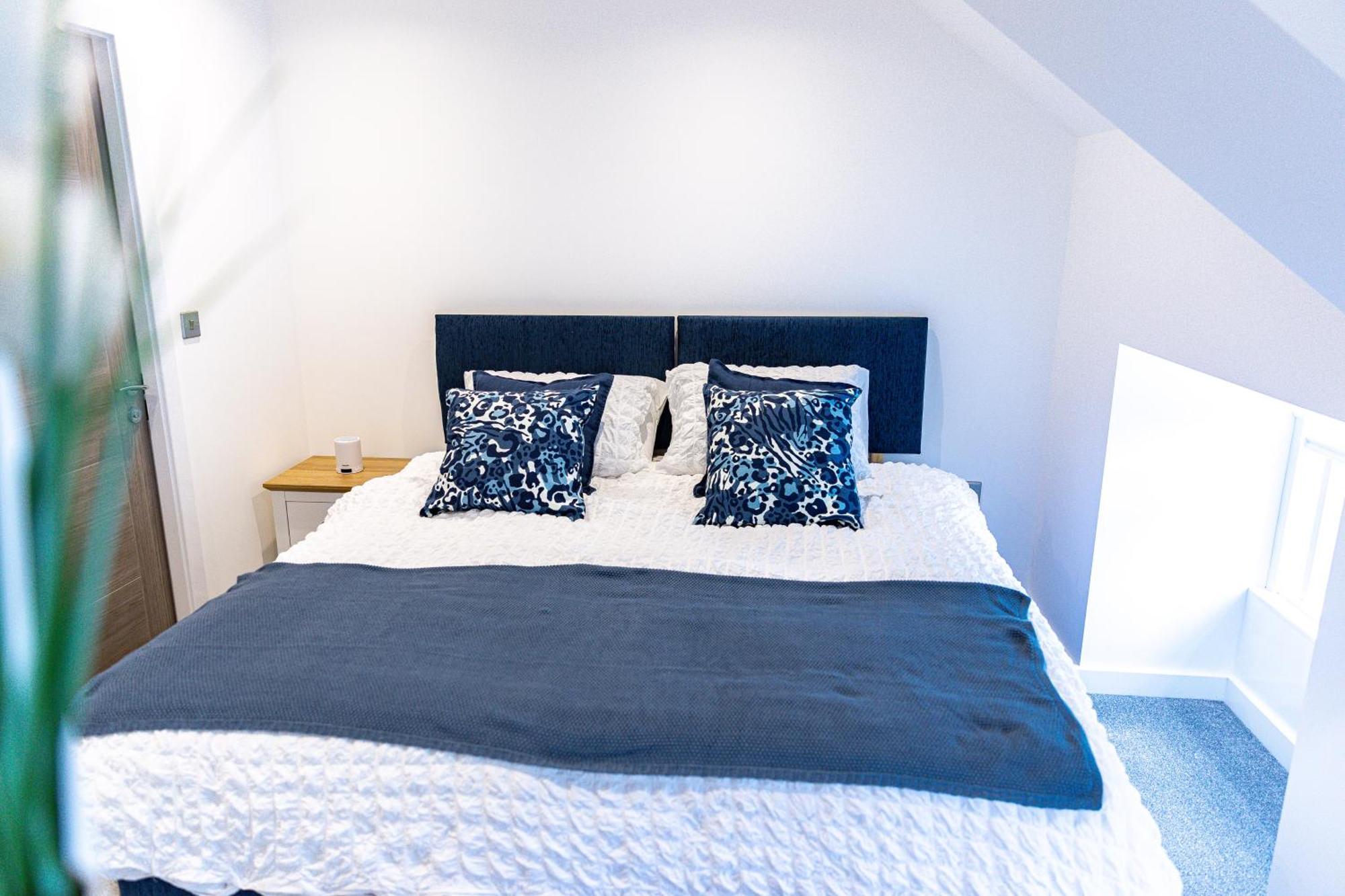 Stylish & Contemporary 2-Bed Townhouse - Parking - Wi-Fi - Netflix Apartman Worksop Kültér fotó