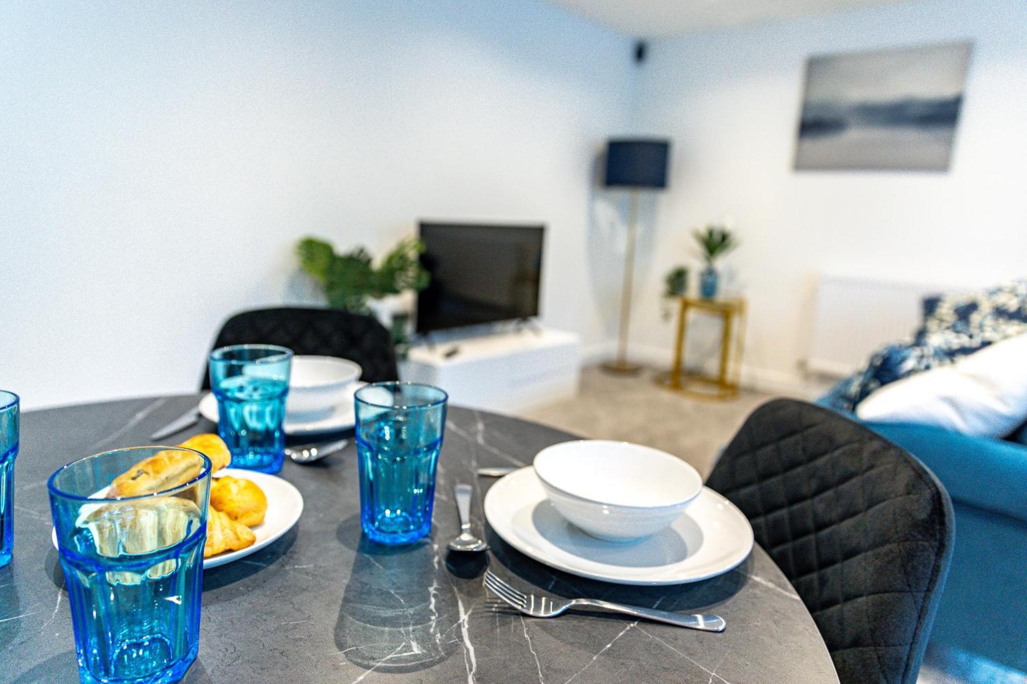 Stylish & Contemporary 2-Bed Townhouse - Parking - Wi-Fi - Netflix Apartman Worksop Kültér fotó